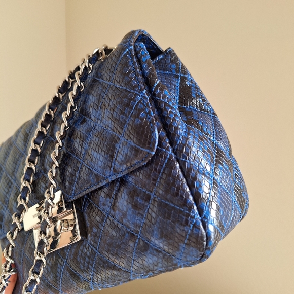 NWT Michael Kors Sloan Large Embossed Leather Shoulder Bag Blue (30H5SSLL3N) - Picture 4 of 10